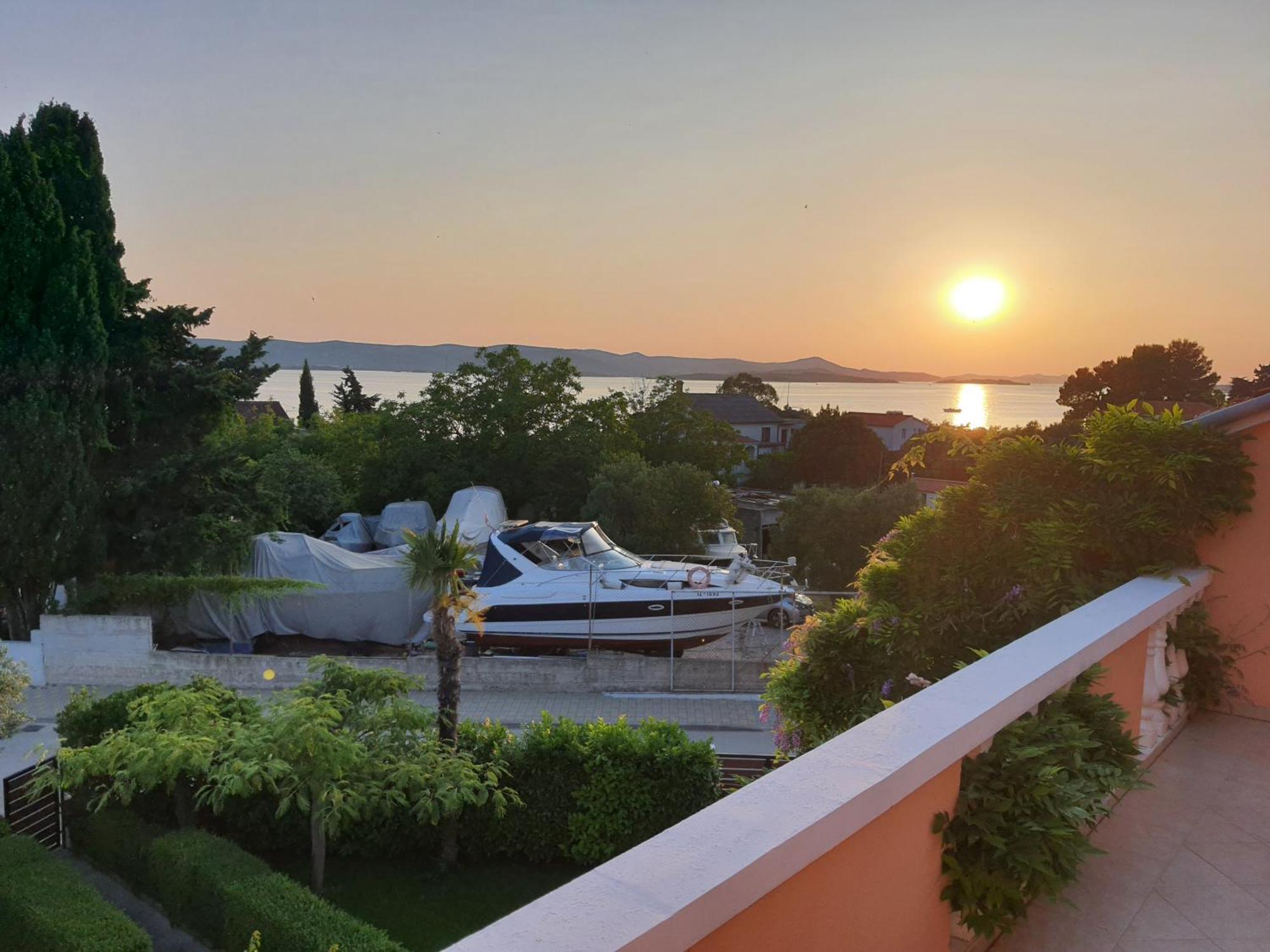 Apartments Durdica Bobic Biograd Na Moru Buitenkant foto